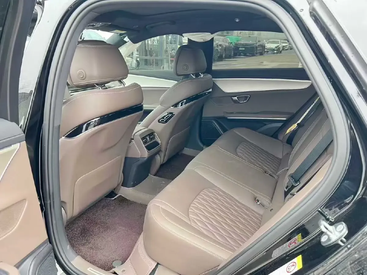 2024 BYD Han 1.5T 139HP L4 E-CVT PHEV 30.772KWH,autocango,china used car exporter,china ev exporter,chinese used car exporter,chinese used ev exporter