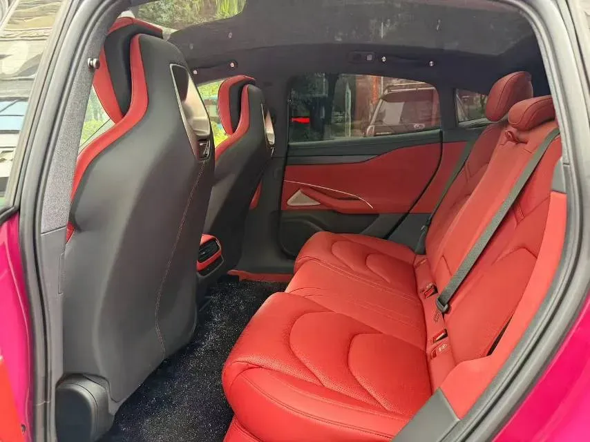 2024 MI SU7 BEV 73.6KWH,autocango,china used car exporter,china ev exporter,chinese used car exporter,chinese used ev exporter