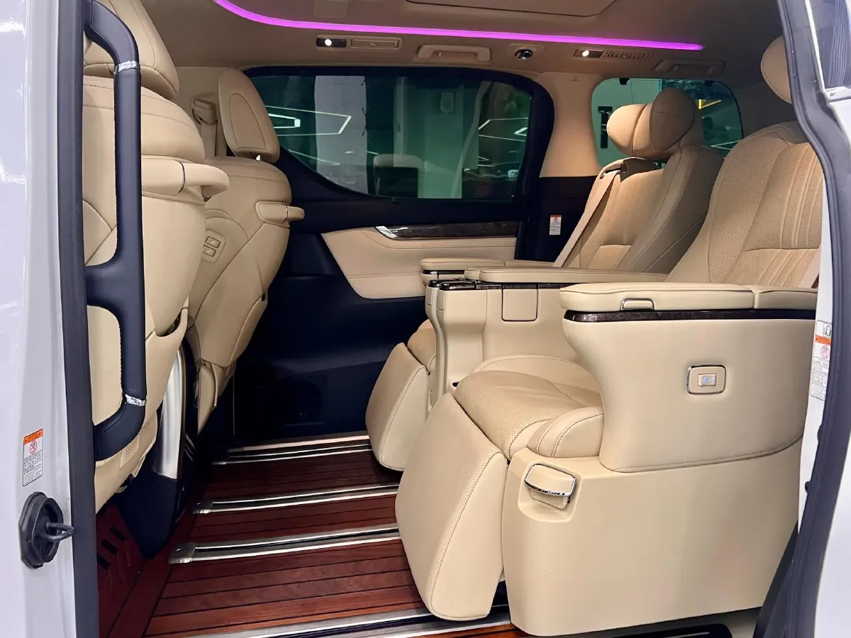 2021 Toyota Alphard 2.5L 117HP L4 E-CVT Hybrid,autocango,china used car exporter,china ev exporter,chinese used car exporter,chinese used ev exporter