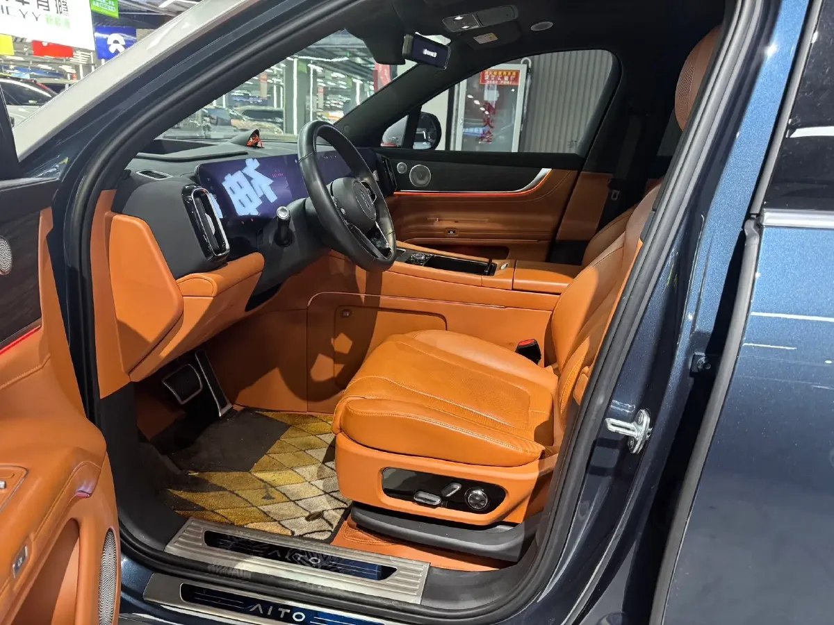 2024 AITO AITO M9 1.5T 152HP L4 REEV 42KWH,autocango,china used car exporter,china ev exporter,chinese used car exporter,chinese used ev exporter