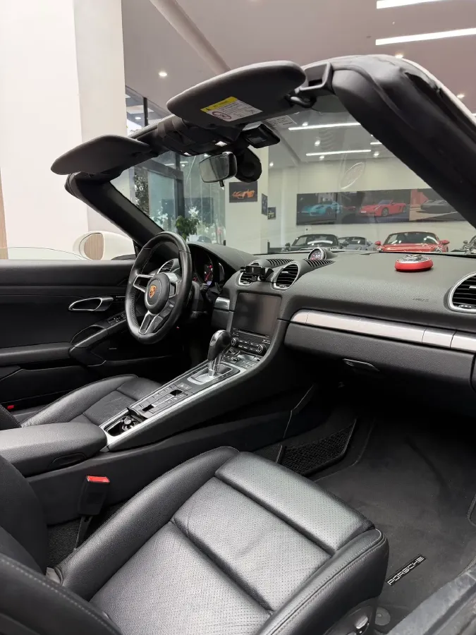 2020 Porsche 718 2.0T 250HP H4 7DCT,autocango,china used car exporter,china ev exporter,chinese used car exporter,chinese used ev exporter