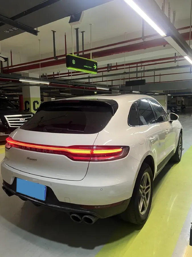 2021 Porsche Macan 2.0T 252HP L4 7DCT,autocango,china used car exporter,china ev exporter,chinese used car exporter,chinese used ev exporter