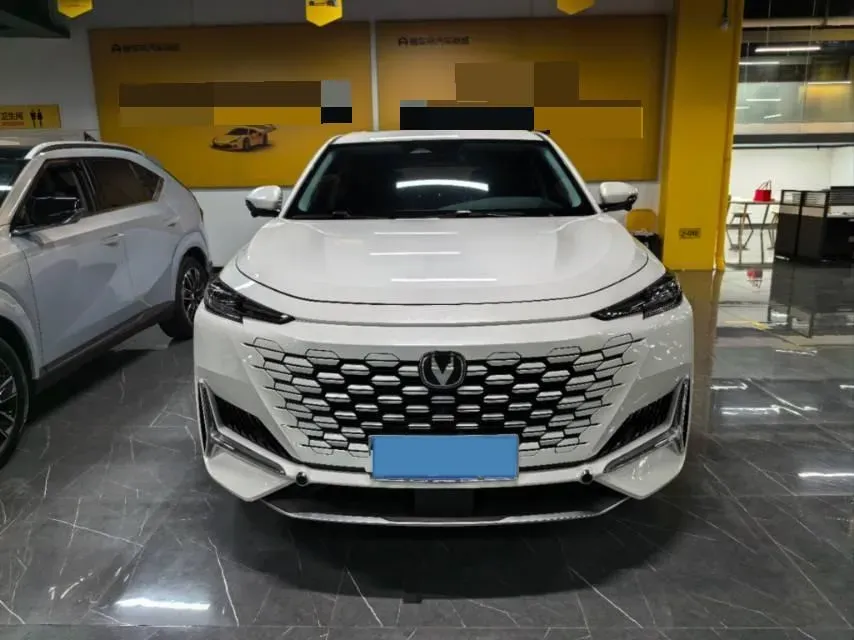 2023 ChangAn UNI-K 2.0T 233HP L4 8AT,autocango,china used car exporter,china ev exporter,chinese used car exporter,chinese used ev exporter