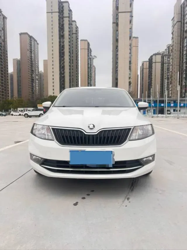 2018 Skoda Rapid Spaceback 1.6L 110HP L4 6AT,autocango,china used car exporter,china ev exporter,chinese used car exporter,chinese used ev exporter
