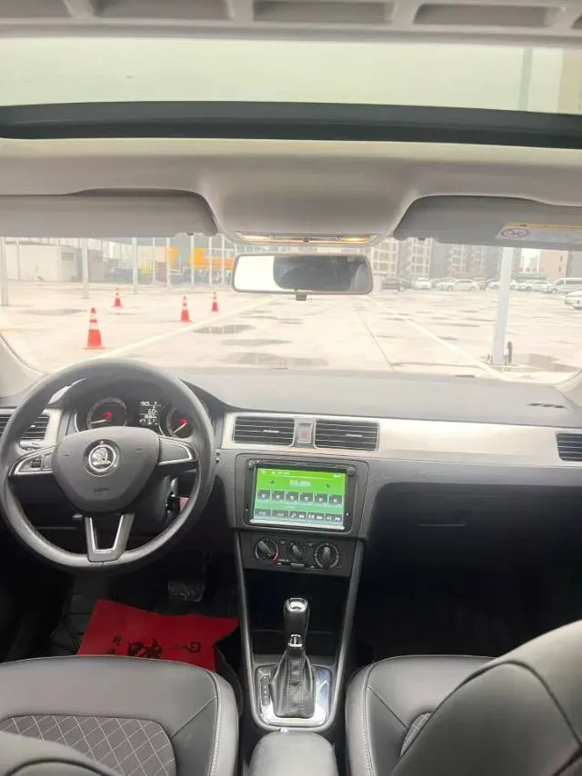 2018 Skoda Rapid Spaceback 1.6L 110HP L4 6AT,autocango,china used car exporter,china ev exporter,chinese used car exporter,chinese used ev exporter