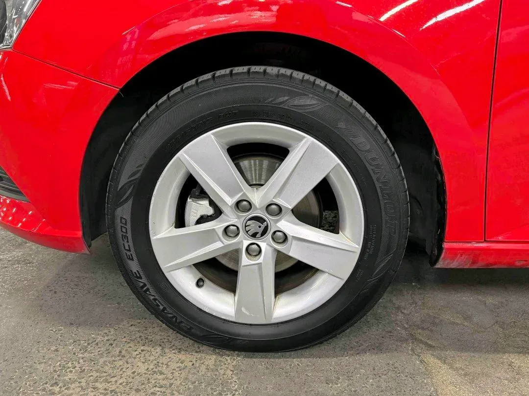 2017 Skoda Fabia 1.4L 90HP L4 6AT,autocango,china used car exporter,china ev exporter,chinese used car exporter,chinese used ev exporter