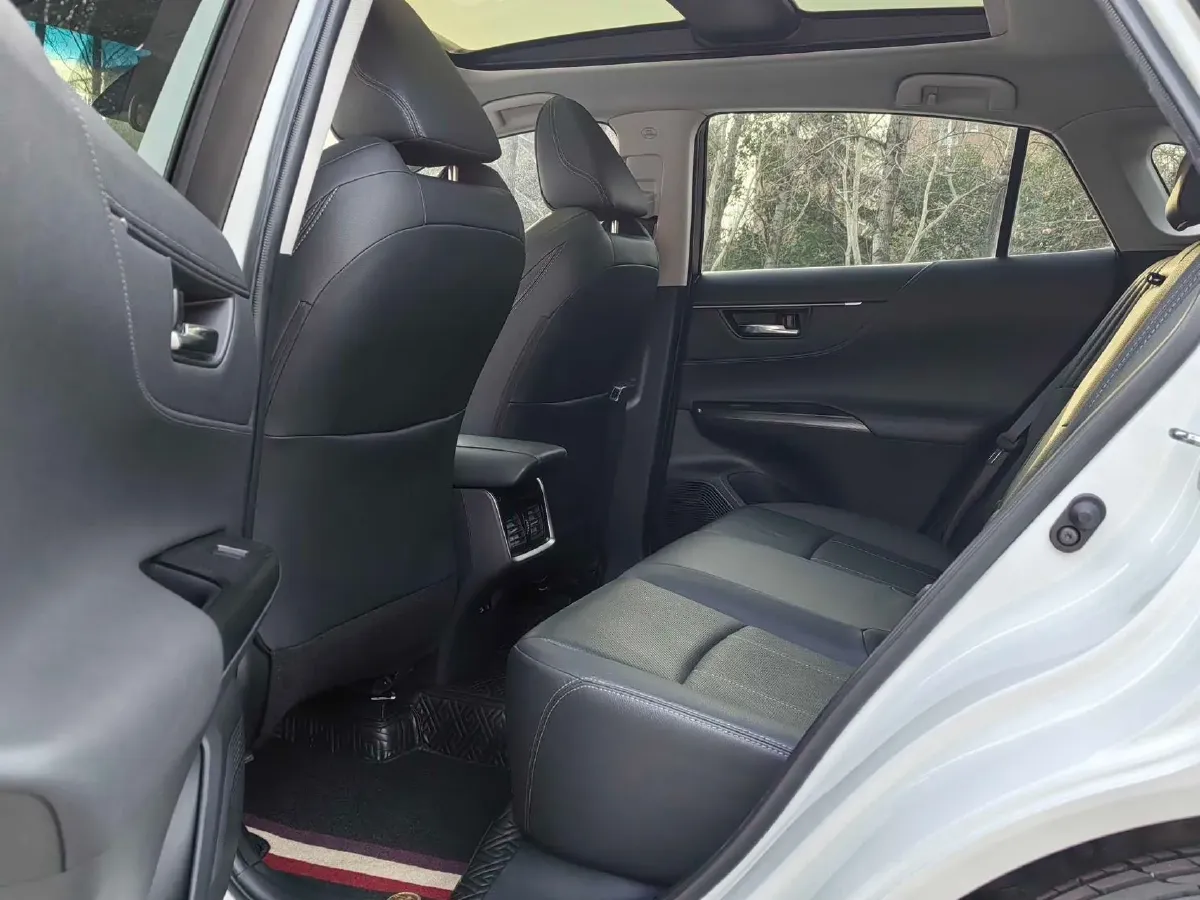 2022 Toyota Harrier 2.0L 171HP L4 CVT,autocango,china used car exporter,china ev exporter,chinese used car exporter,chinese used ev exporter