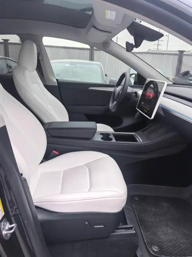 2024 Iveco OuSheng BEV 77.28KWH,autocango,china used car exporter,china ev exporter,chinese used car exporter,chinese used ev exporter