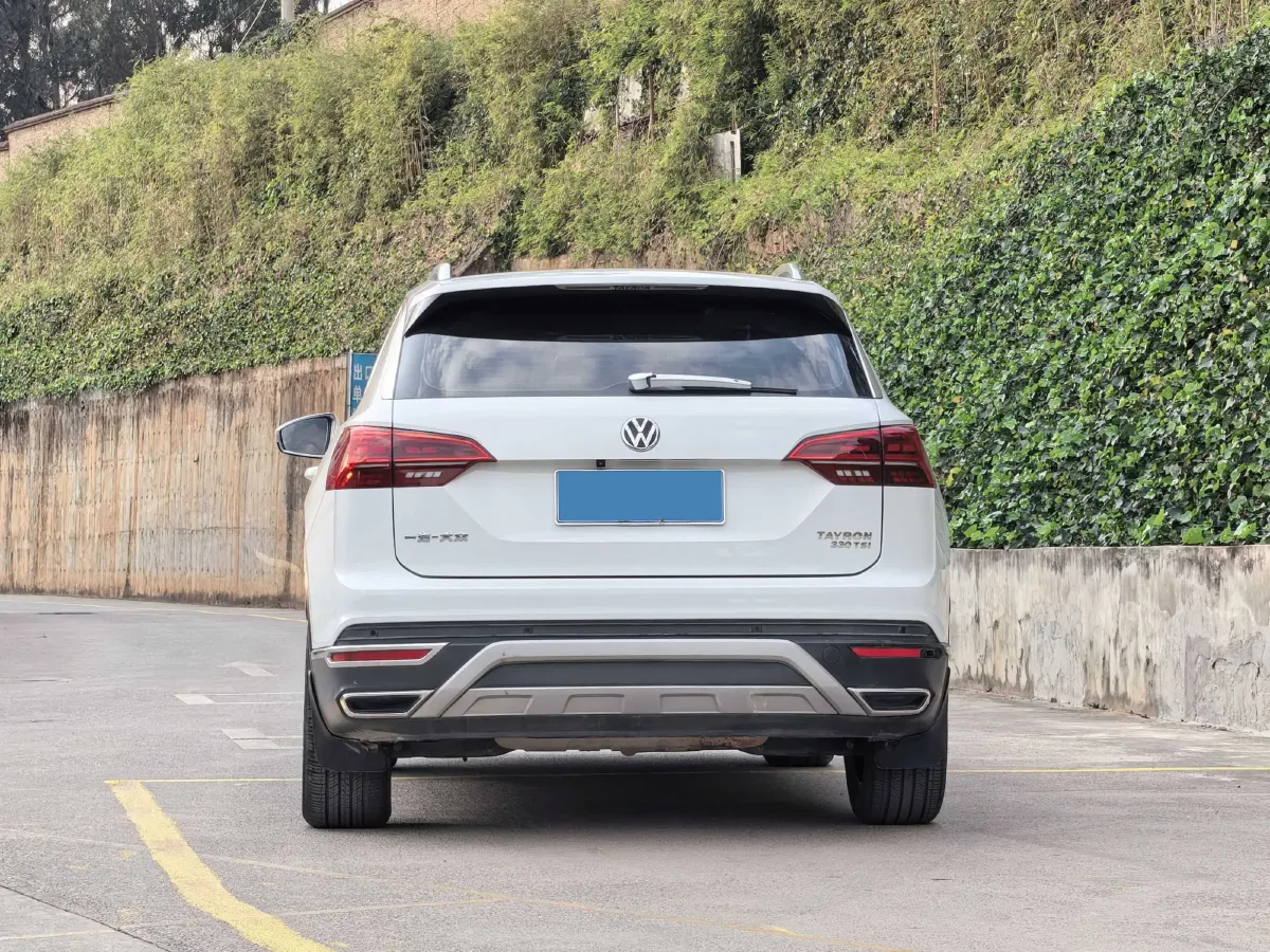 2019 MINI CLUBMAN 1.5T 102HP L3 6AT,autocango,china used car exporter,china ev exporter,chinese used car exporter,chinese used ev exporter