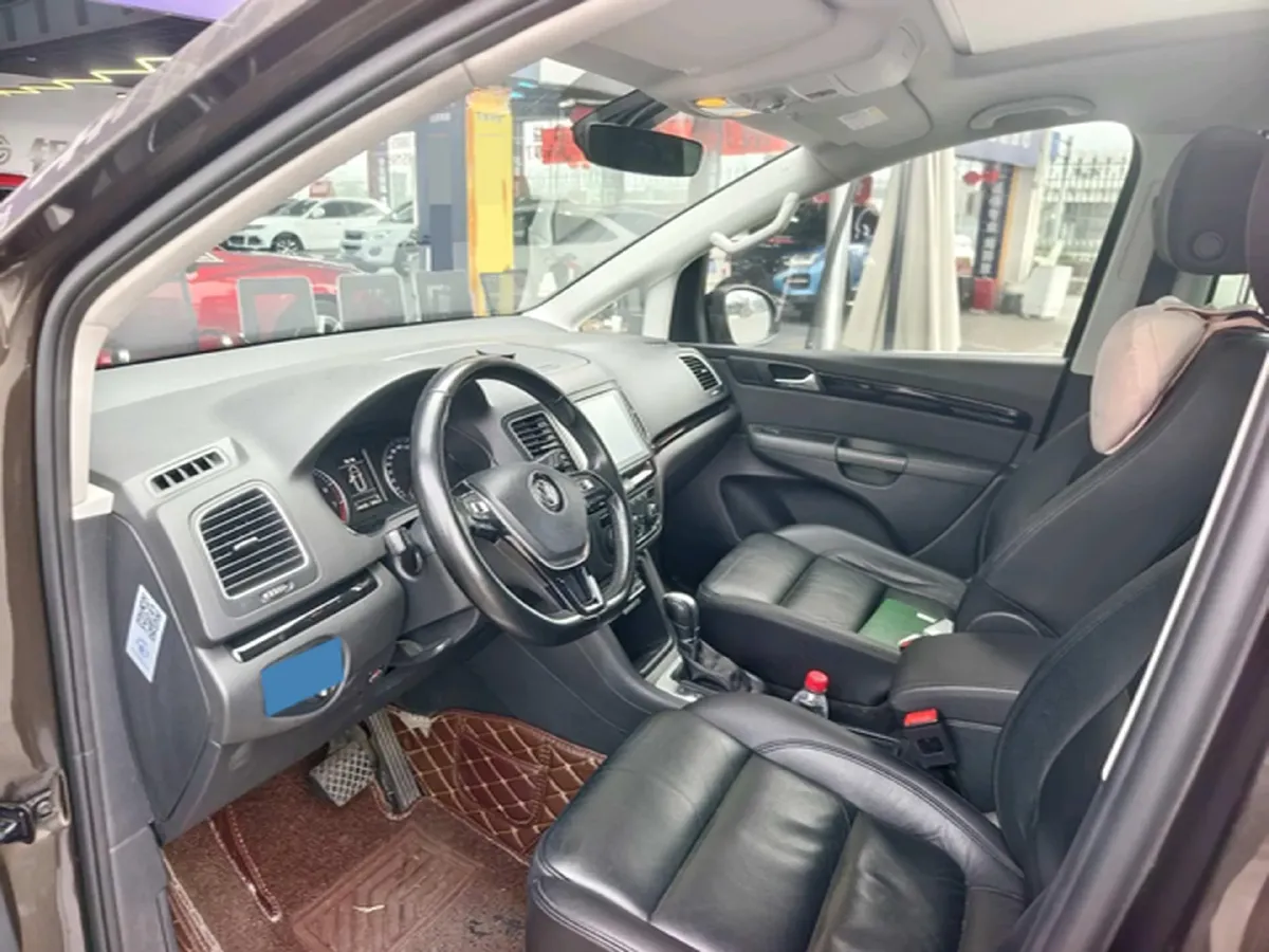 2018 Mercedes-Benz GLA Class 2.0T 184HP L4 7DCT,autocango,china used car exporter,china ev exporter,chinese used car exporter,chinese used ev exporter