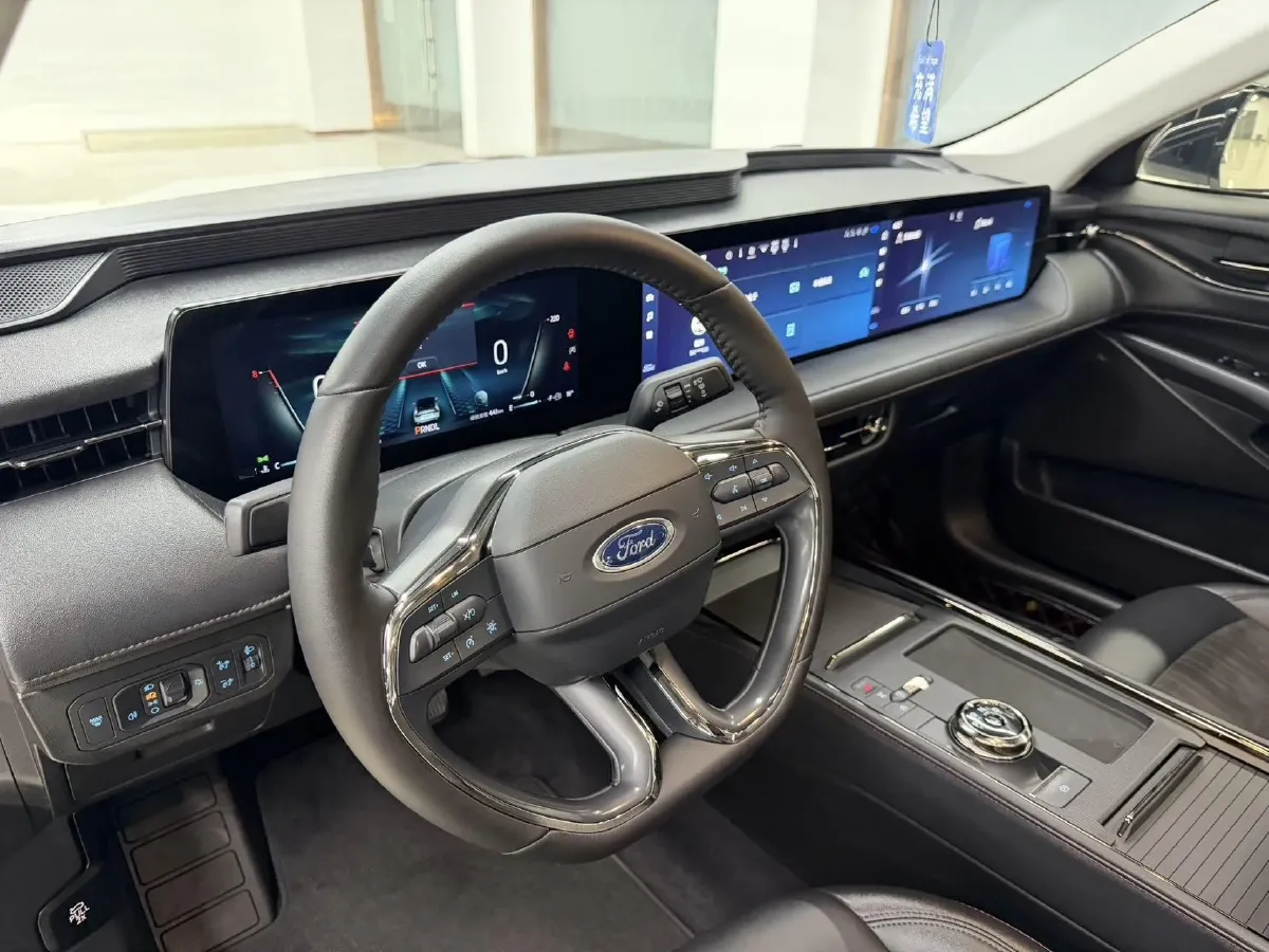 2022 Ford Mondeo 2.0T 238HP L4 8AT,autocango,china used car exporter,china ev exporter,chinese used car exporter,chinese used ev exporter