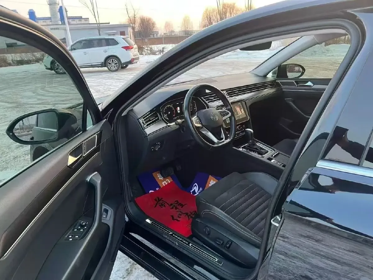2020 Volkswagen Magotan 2.0T 186HP L4 7DCT,autocango,china used car exporter,china ev exporter,chinese used car exporter,chinese used ev exporter