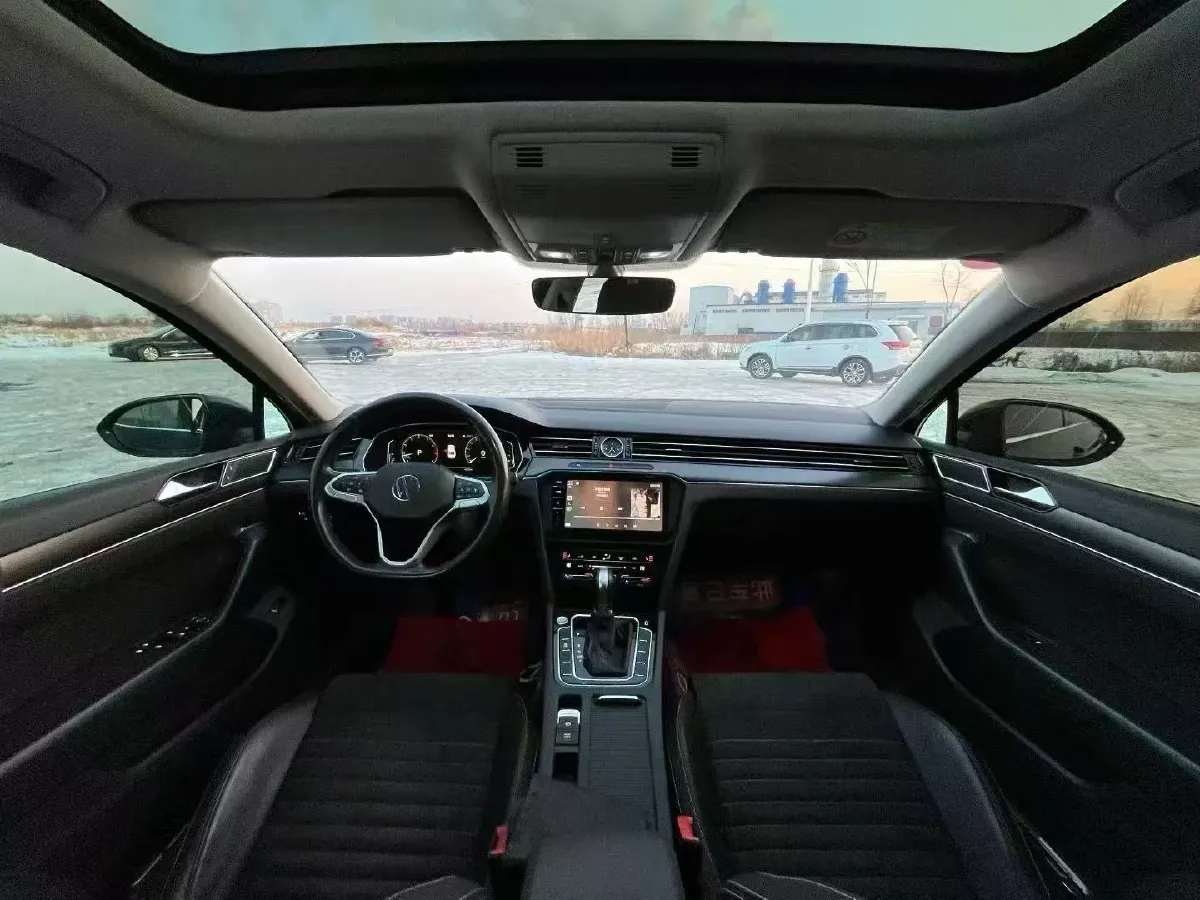 2020 Volkswagen Magotan 2.0T 186HP L4 7DCT,autocango,china used car exporter,china ev exporter,chinese used car exporter,chinese used ev exporter