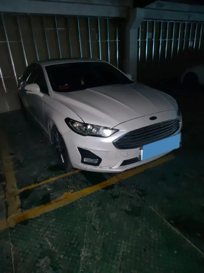 2018 Ford Mondeo 2.0L 143HP L4 E-CVT PHEV 9KWH,autocango,china used car exporter,china ev exporter,chinese used car exporter,chinese used ev exporter
