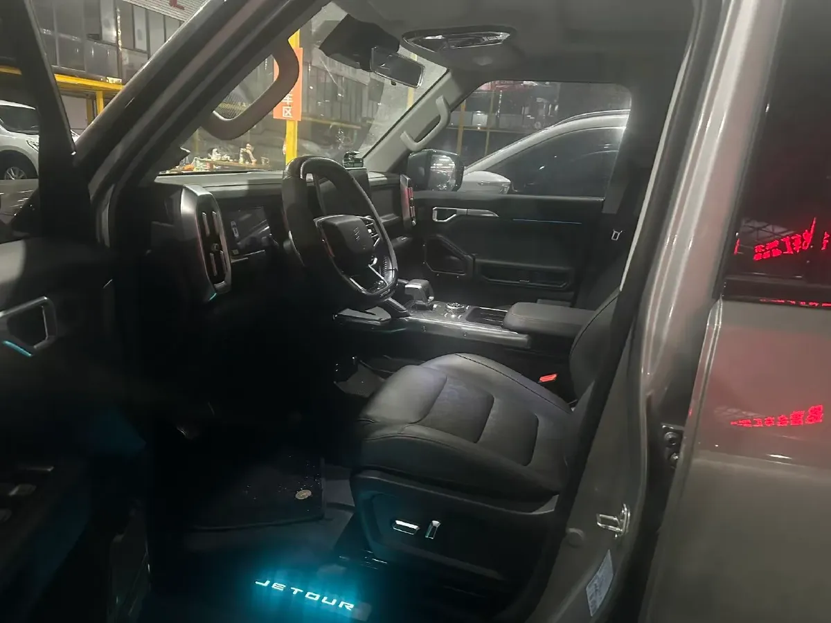 2023 Jetour Traveller 2.0T 254HP L4 7DCT,autocango,china used car exporter,china ev exporter,chinese used car exporter,chinese used ev exporter