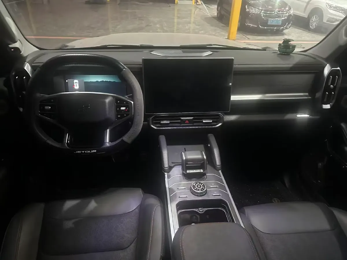 2023 Jetour Traveller 2.0T 254HP L4 7DCT,autocango,china used car exporter,china ev exporter,chinese used car exporter,chinese used ev exporter