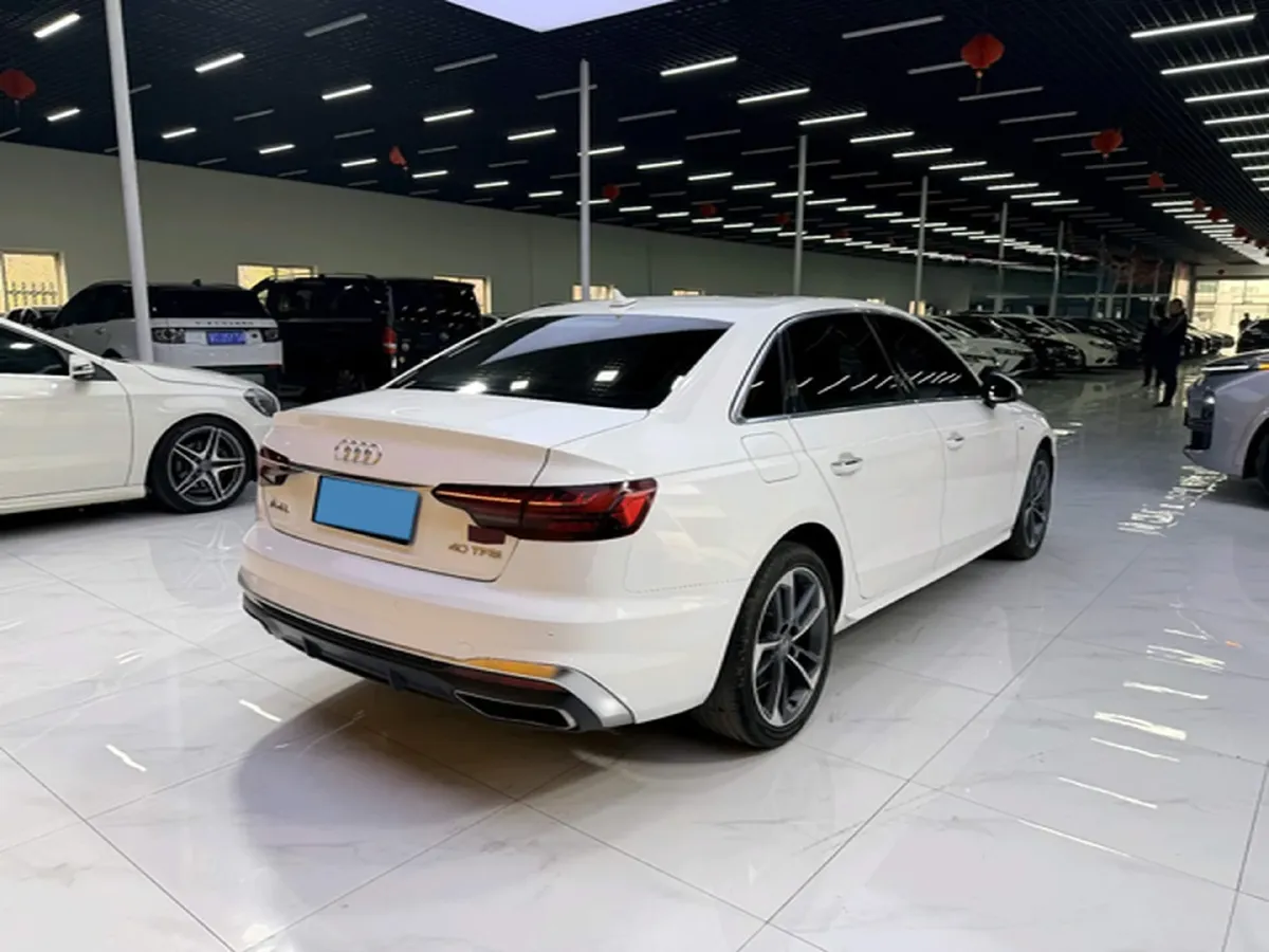 2020 Audi A4L 2.0T 190HP L4 7DCT,autocango,china used car exporter,china ev exporter,chinese used car exporter,chinese used ev exporter