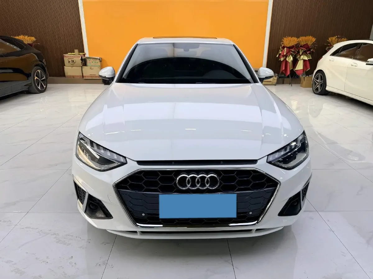 2020 Audi A4L 2.0T 190HP L4 7DCT,autocango,china used car exporter,china ev exporter,chinese used car exporter,chinese used ev exporter