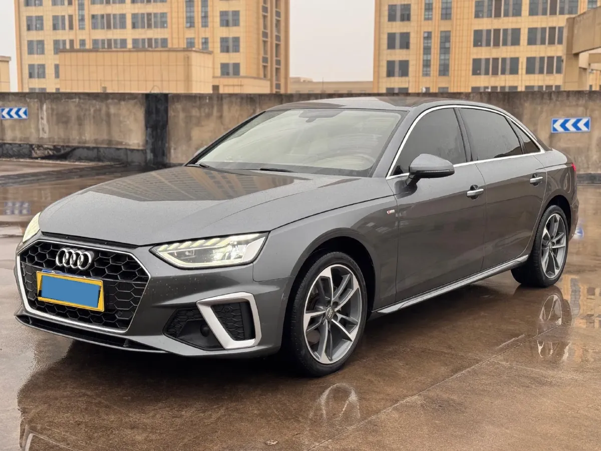 2020 Audi A4L 2.0T 190HP L4 7DCT,autocango,china used car exporter,china ev exporter,chinese used car exporter,chinese used ev exporter