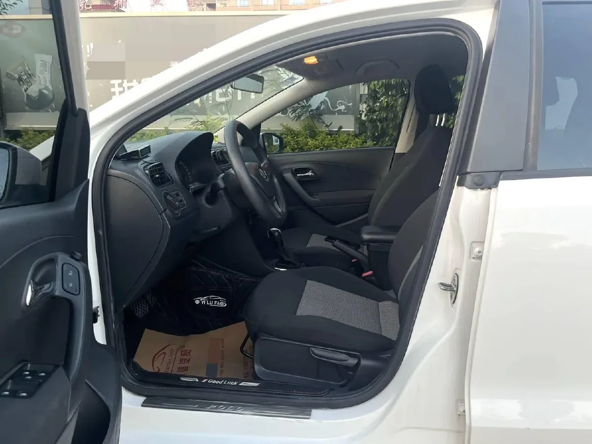 2016 Volkswagen Polo 1.4L 90HP L4 6AT,autocango,china used car exporter,china ev exporter,chinese used car exporter,chinese used ev exporter