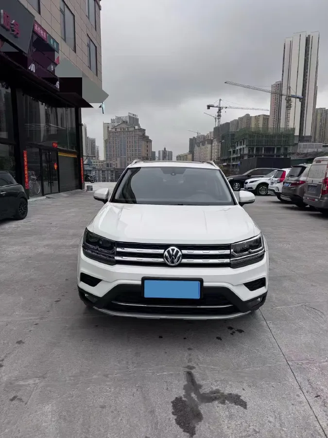 2020 Volkswagen Tharu 2.0T 186HP L4 7DCT,autocango,china used car exporter,china ev exporter,chinese used car exporter,chinese used ev exporter