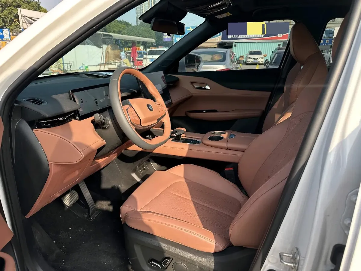 2024 ChangAn UNI-Z 1.5L 98HP L4 E-CVT PHEV 18.4KWH,autocango,china used car exporter,china ev exporter,chinese used car exporter,chinese used ev exporter