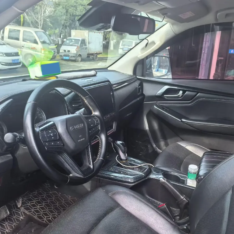 2021 Isuzu D-MAX 1.9T 163HP L4 6AT,autocango,china used car exporter,china ev exporter,chinese used car exporter,chinese used ev exporter