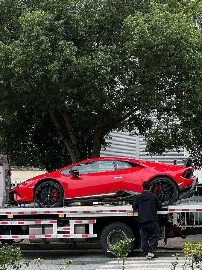 2017 Lamborghini Huracán 5.2L 640HP V10 7DCT,autocango,china used car exporter,china ev exporter,chinese used car exporter,chinese used ev exporter