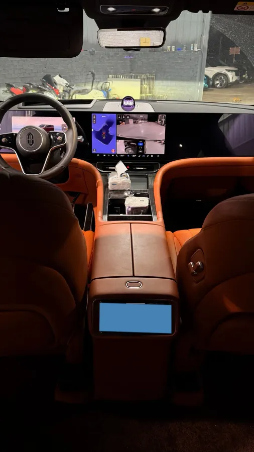 2025 AITO AITO M9 REEV 160HP REEV 52KWH,autocango,china used car exporter,china ev exporter,chinese used car exporter,chinese used ev exporter