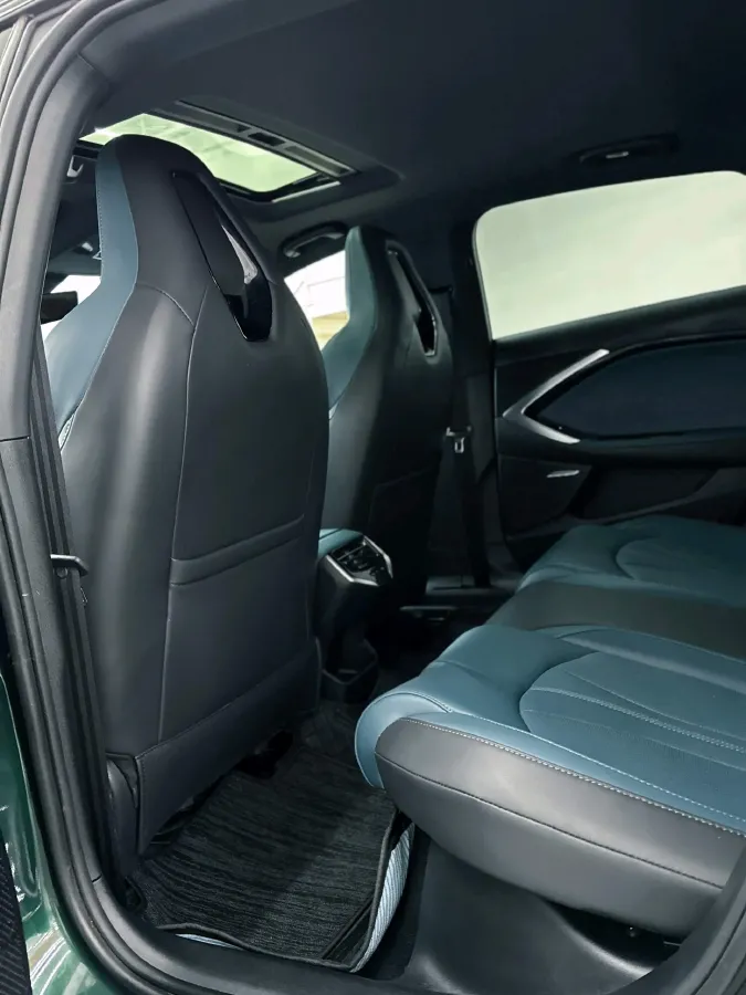 2023 MG 7 2.0T 261HP L4 9AT,autocango,china used car exporter,china ev exporter,chinese used car exporter,chinese used ev exporter