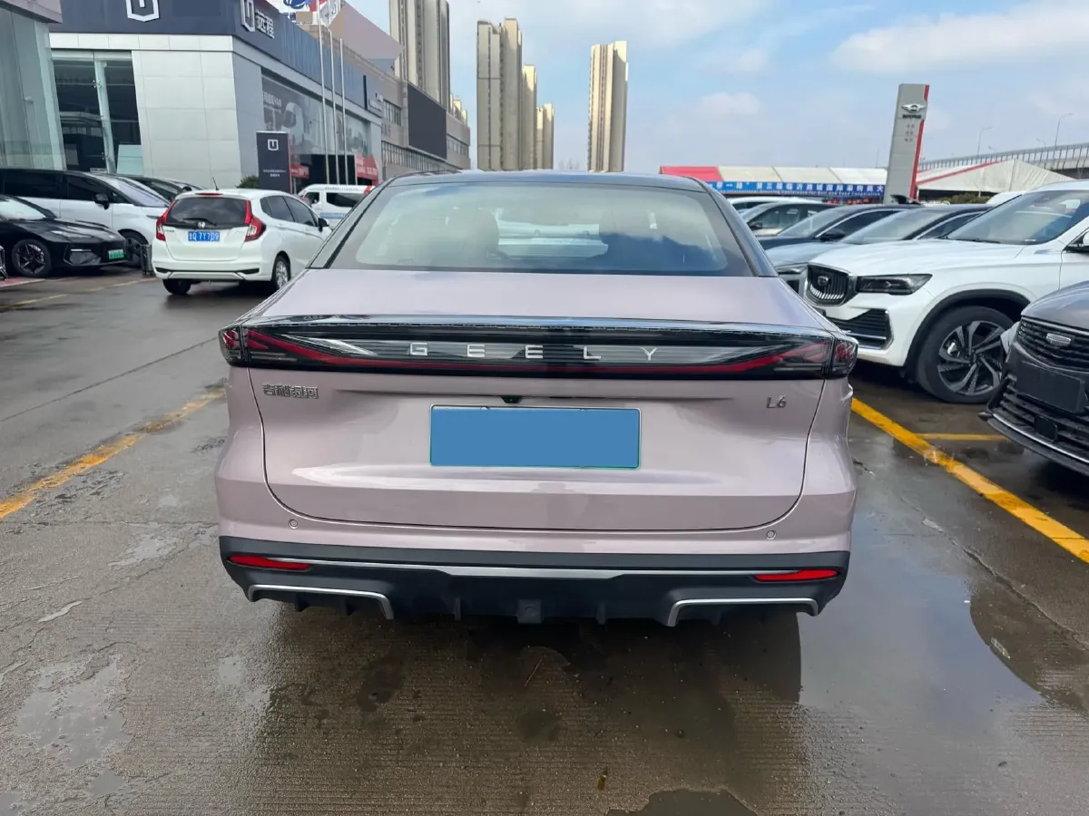 2024 Geely Galaxy L6 1.5T 163HP L4 3DHT PHEV,autocango,china used car exporter,china ev exporter,chinese used car exporter,chinese used ev exporter
