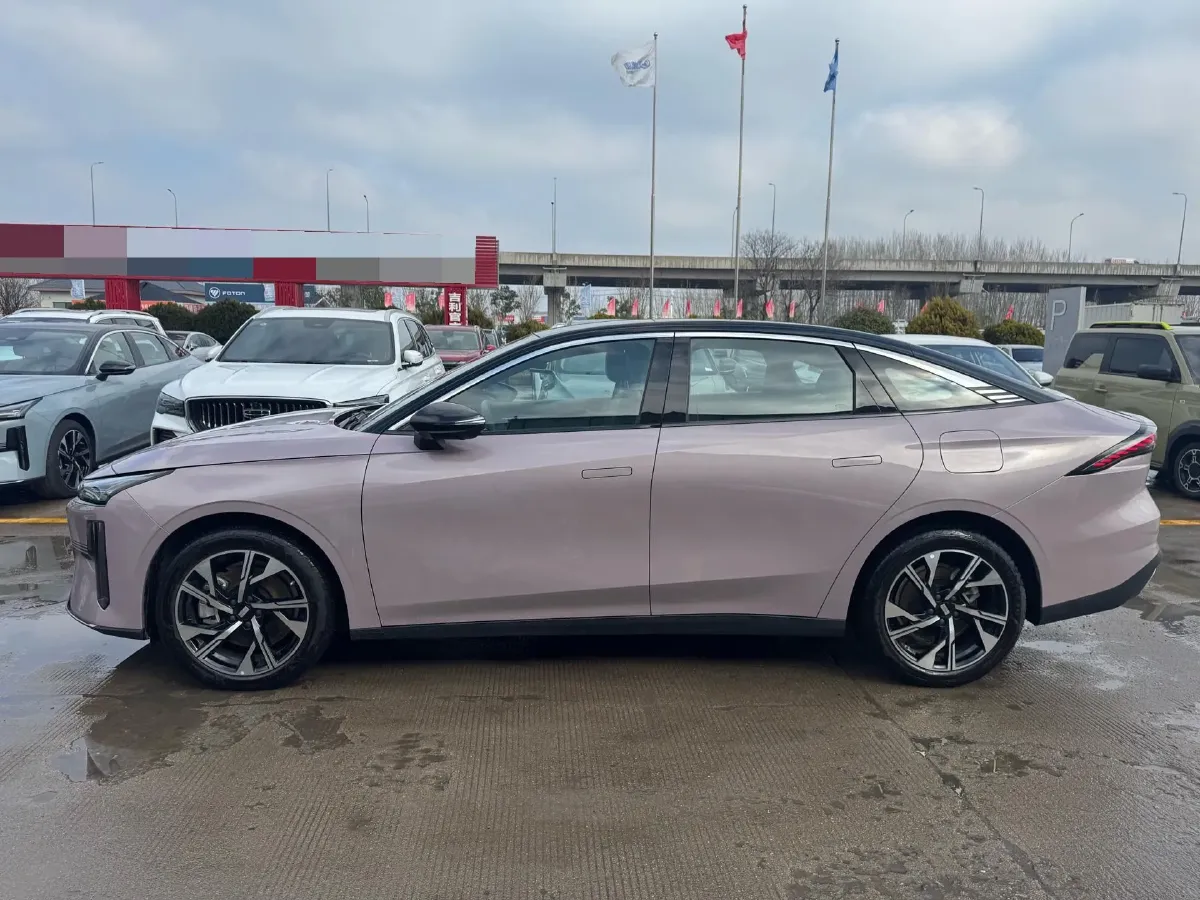 2024 Geely Galaxy L6 1.5T 163HP L4 3DHT PHEV,autocango,china used car exporter,china ev exporter,chinese used car exporter,chinese used ev exporter