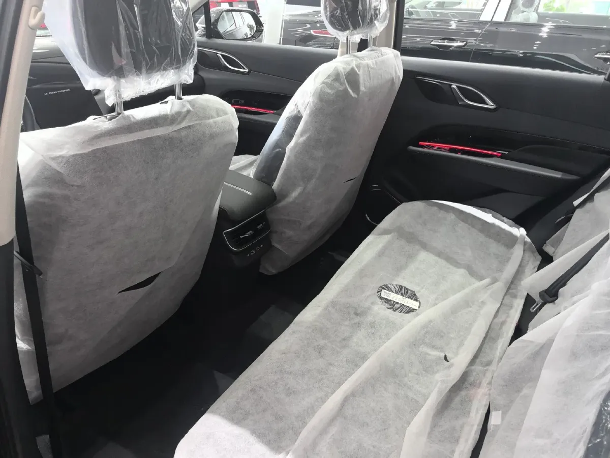 2025 HongQi HS3 1.5T 150HP L4 1DHT PHEV,autocango,china used car exporter,china ev exporter,chinese used car exporter,chinese used ev exporter