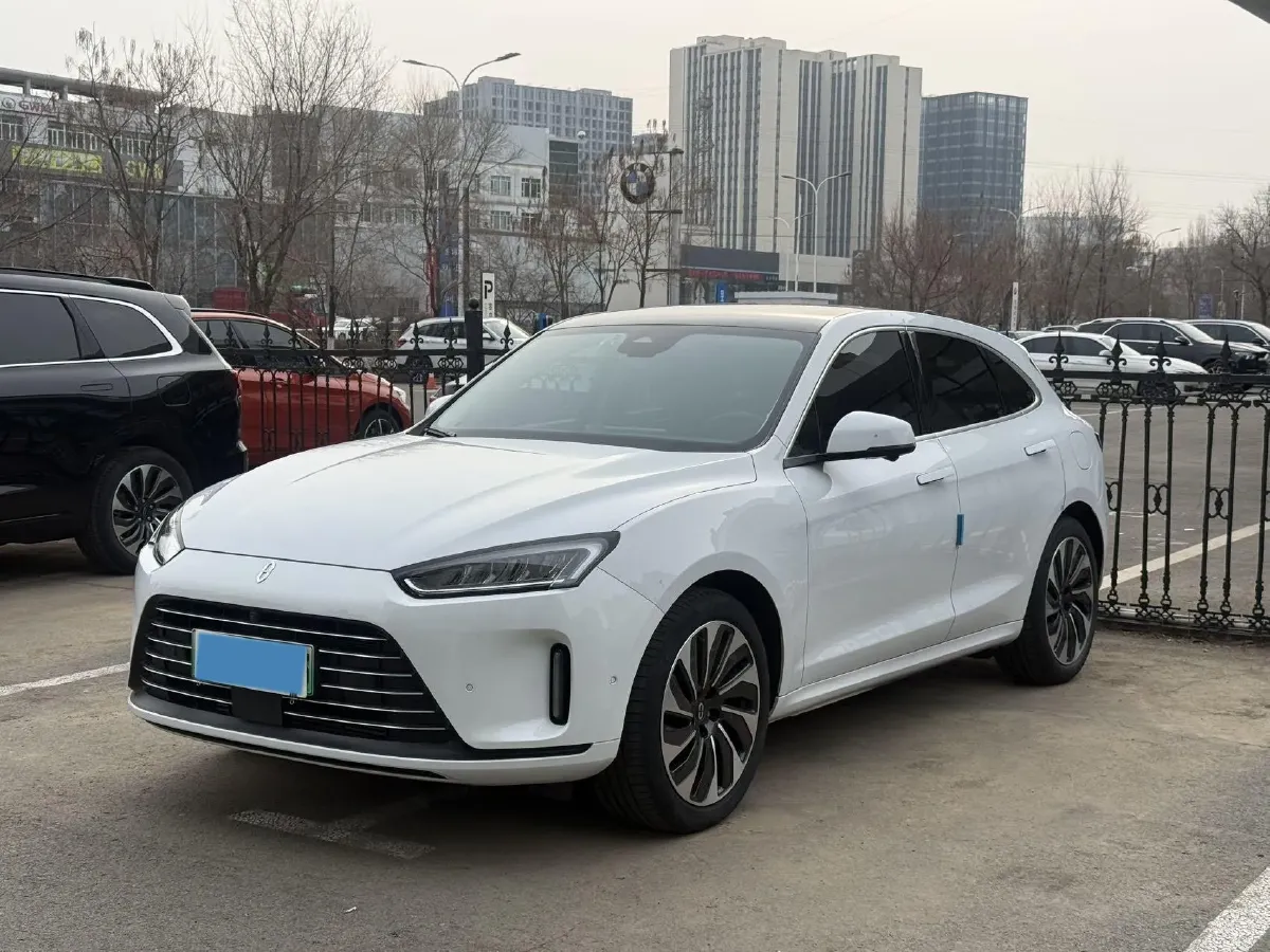 2022 Isuzu Mu-X 2.0T 220HP L4 8AT,autocango,china used car exporter,china ev exporter,chinese used car exporter,chinese used ev exporter