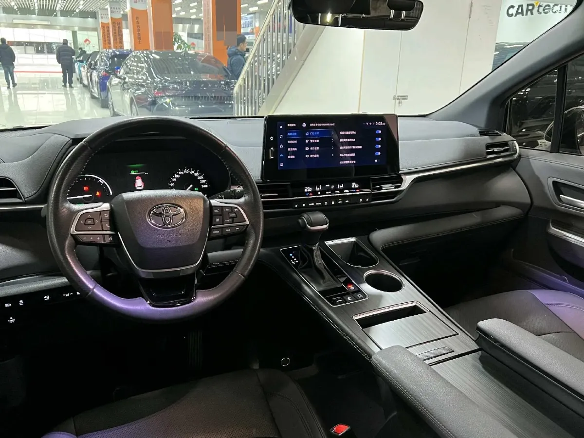 2023 Toyota Sienna 2.5L 189HP L4 E-CVT Hybrid,autocango,china used car exporter,china ev exporter,chinese used car exporter,chinese used ev exporter