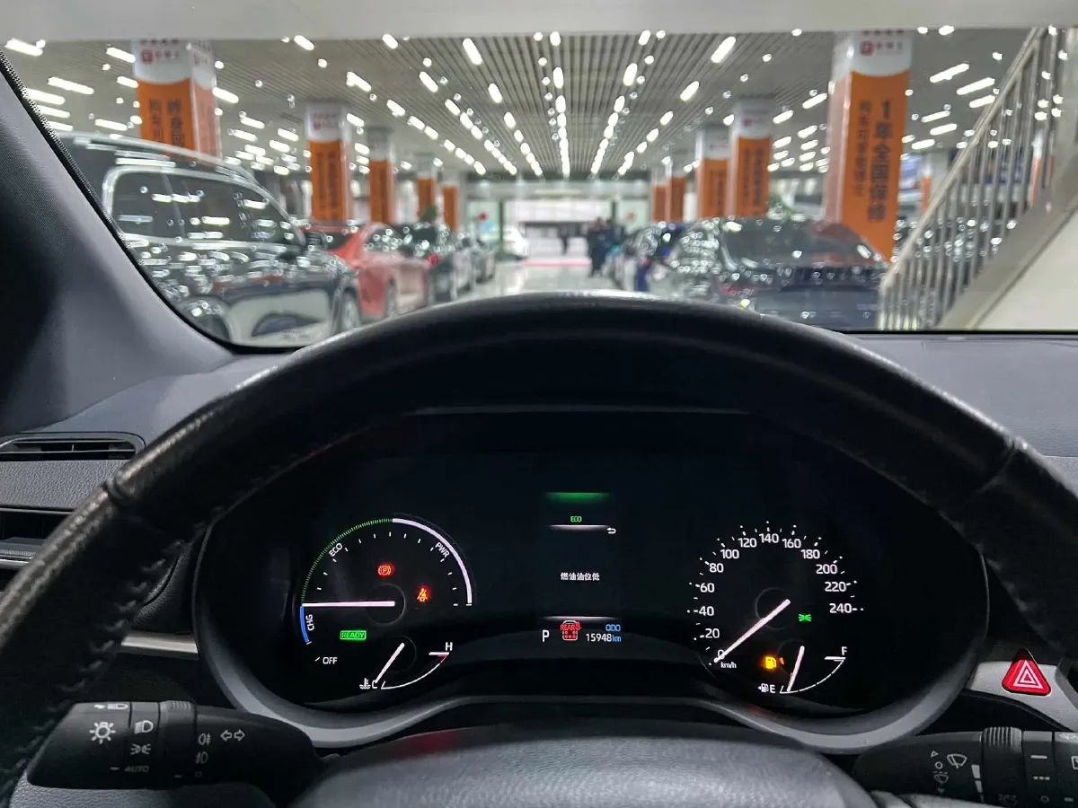 2023 Toyota Sienna 2.5L 189HP L4 E-CVT Hybrid,autocango,china used car exporter,china ev exporter,chinese used car exporter,chinese used ev exporter