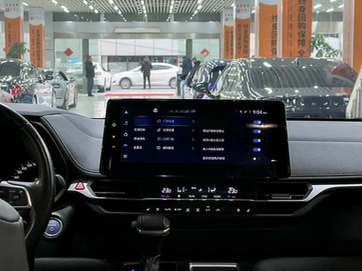 2023 Toyota Sienna 2.5L 189HP L4 E-CVT Hybrid,autocango,china used car exporter,china ev exporter,chinese used car exporter,chinese used ev exporter