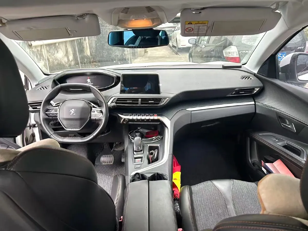 2019 Peugeot 5008 1.8T 204HP L4 6AT,autocango,china used car exporter,china ev exporter,chinese used car exporter,chinese used ev exporter