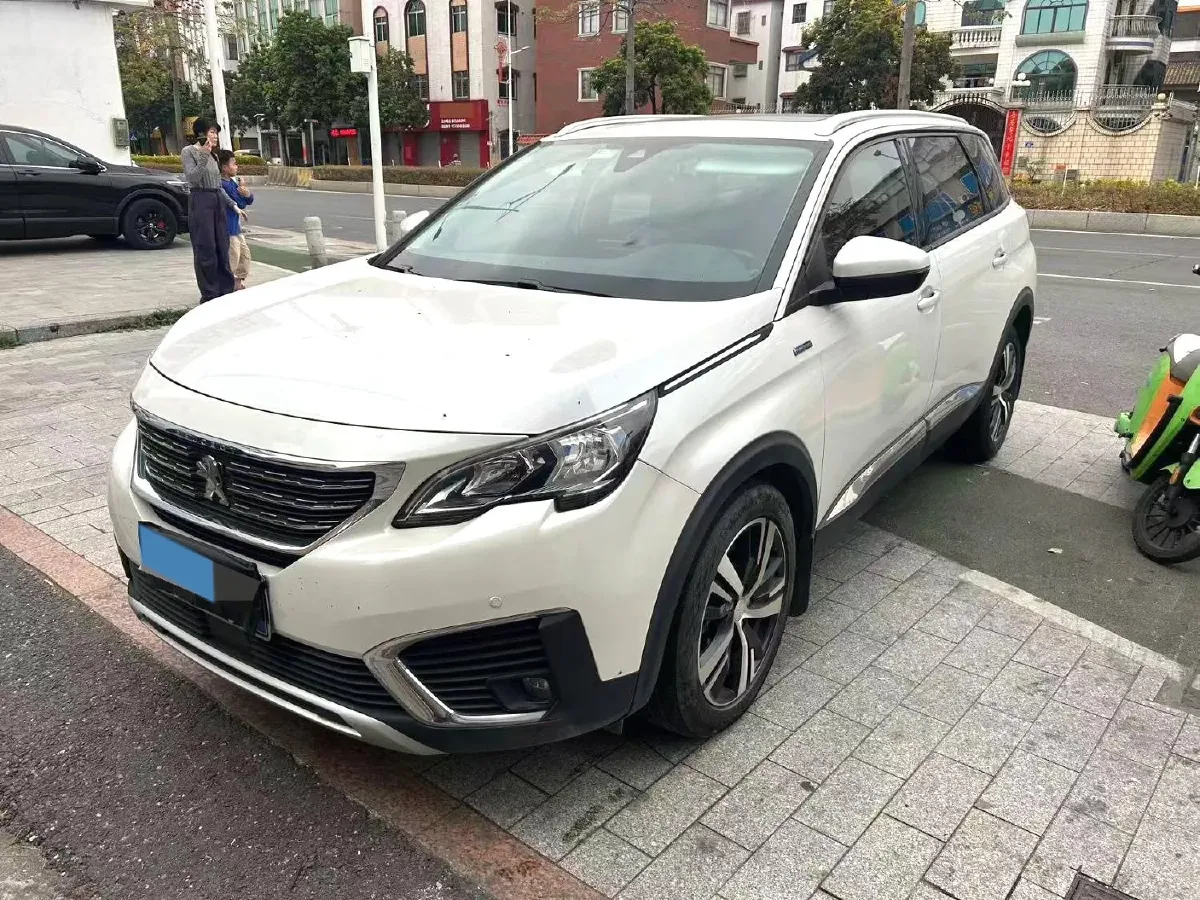 2019 Peugeot 5008 1.8T 204HP L4 6AT,autocango,china used car exporter,china ev exporter,chinese used car exporter,chinese used ev exporter