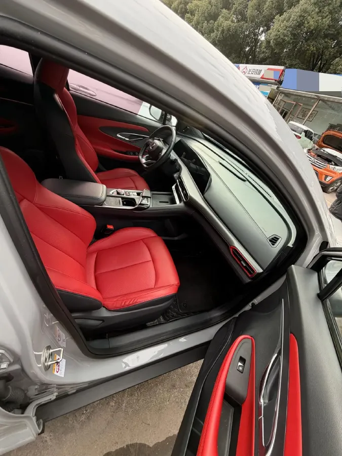 2020 ChangAn UNI-T 1.5T 180HP L4 7DCT,autocango,china used car exporter,china ev exporter,chinese used car exporter,chinese used ev exporter