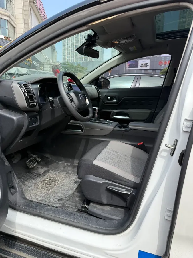 2020 Citroen C5 Aircross 1.6T 170HP L4 6AT,autocango,china used car exporter,china ev exporter,chinese used car exporter,chinese used ev exporter