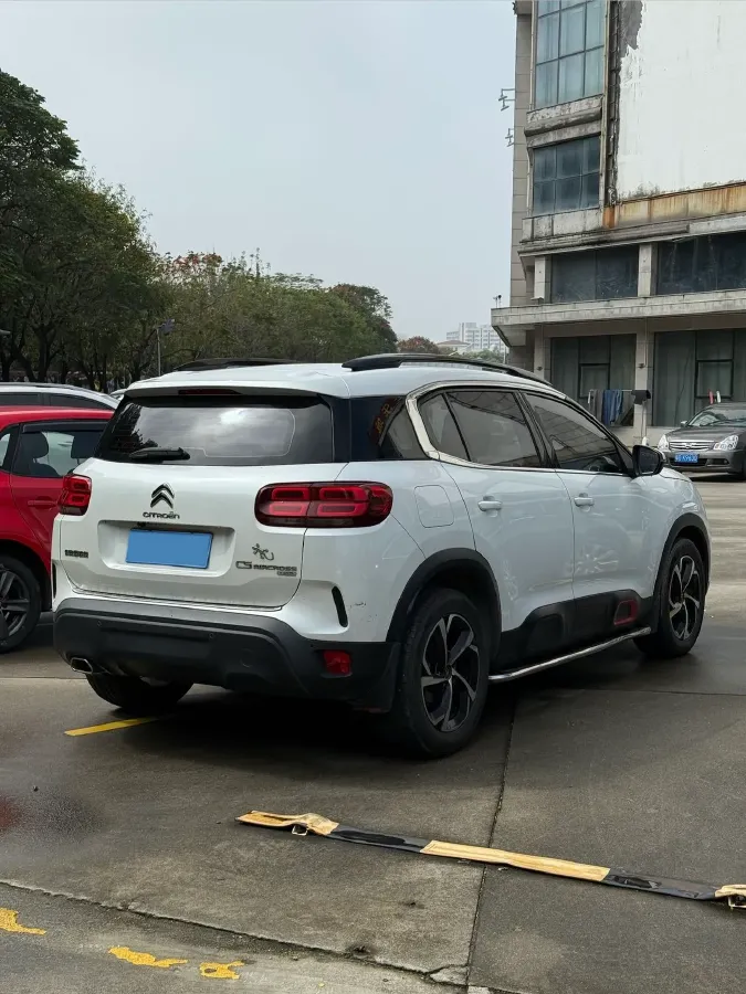 2020 Citroen C5 Aircross 1.6T 170HP L4 6AT,autocango,china used car exporter,china ev exporter,chinese used car exporter,chinese used ev exporter