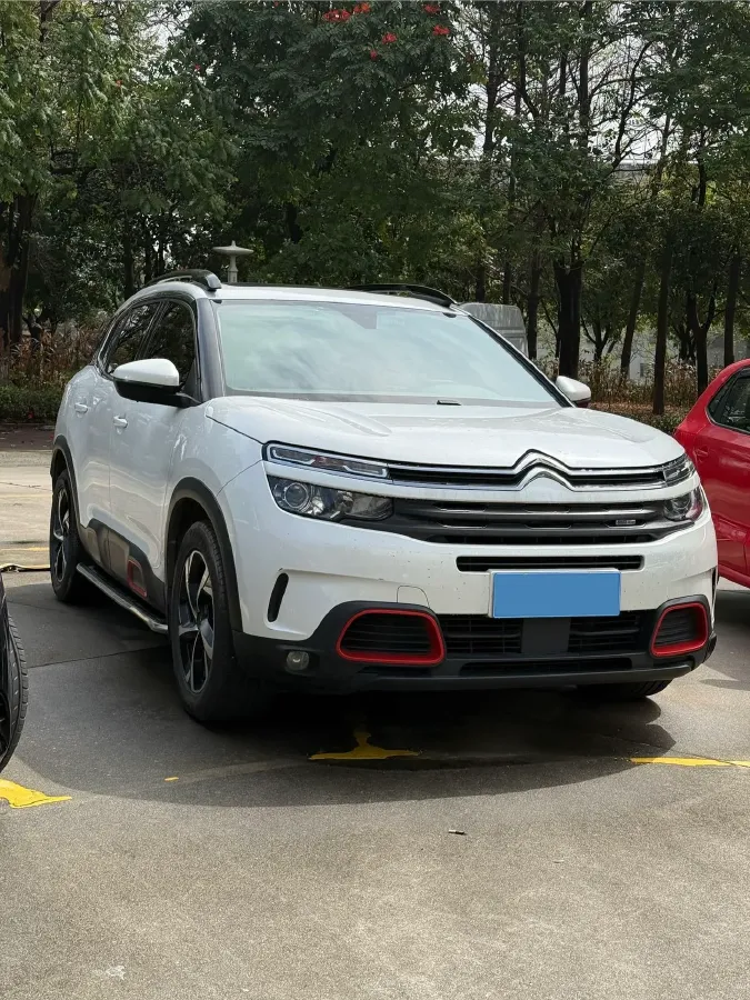2020 Citroen C5 Aircross 1.6T 170HP L4 6AT,autocango,china used car exporter,china ev exporter,chinese used car exporter,chinese used ev exporter