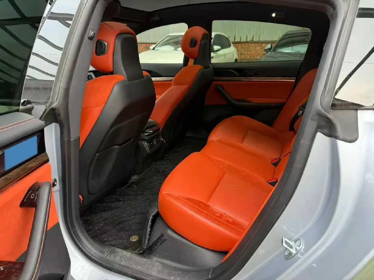 2022 Jeep Grand Commander 2.0T 234HP L4 9AT,autocango,china used car exporter,china ev exporter,chinese used car exporter,chinese used ev exporter