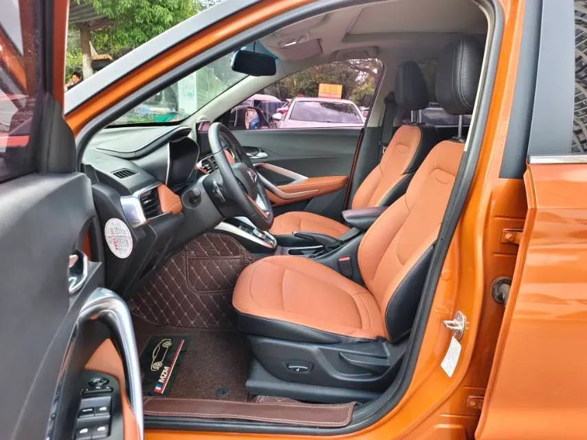 2017 HawTai Santafe 7 2.0L 147HP L4 5MT,autocango,china used car exporter,china ev exporter,chinese used car exporter,chinese used ev exporter