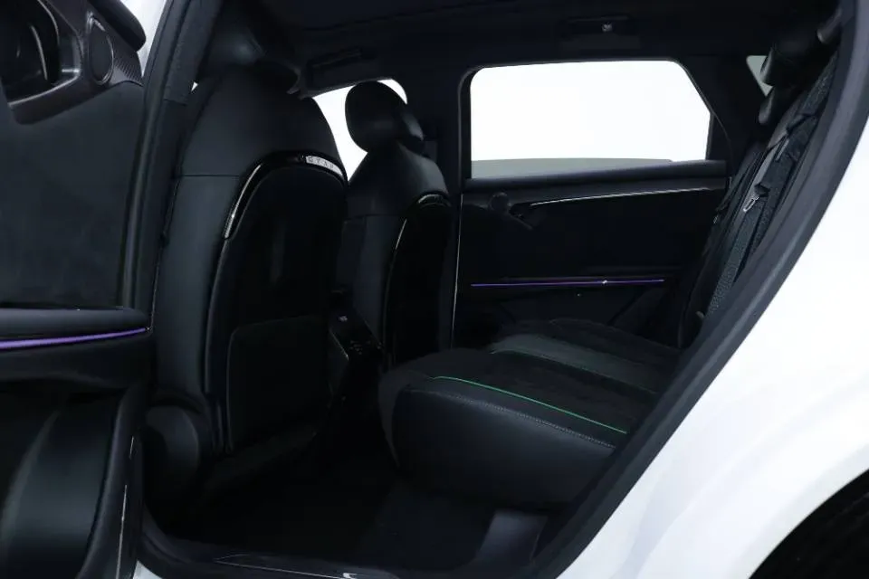 2025 Voyah FREE 1.5T 150HP L4 REEV 43KWH,autocango,china used car exporter,china ev exporter,chinese used car exporter,chinese used ev exporter