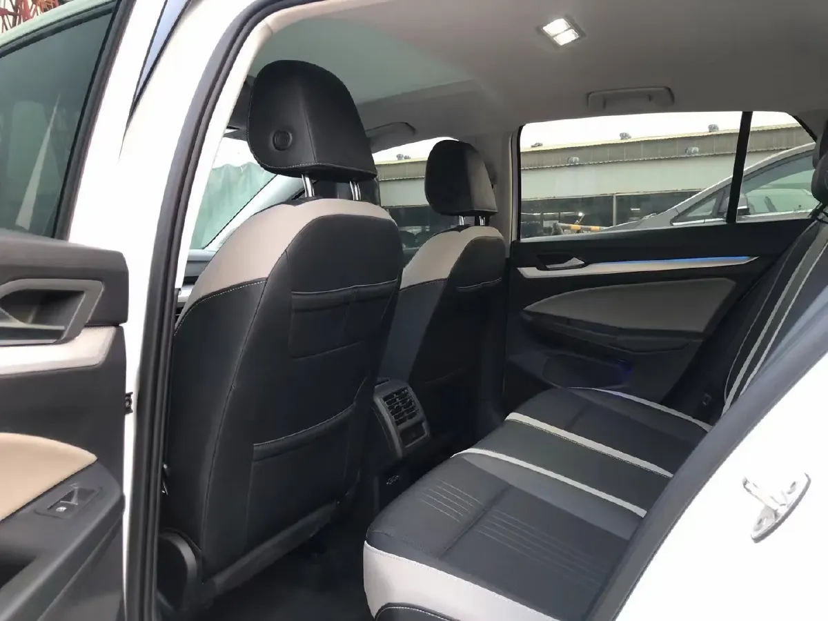 2021 Volkswagen Golf 1.4T 150HP L4 7DCT,autocango,china used car exporter,china ev exporter,chinese used car exporter,chinese used ev exporter