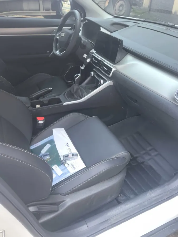 2025 Geely Coolray 1.5L 126HP L4 5MT,autocango,china used car exporter,china ev exporter,chinese used car exporter,chinese used ev exporter