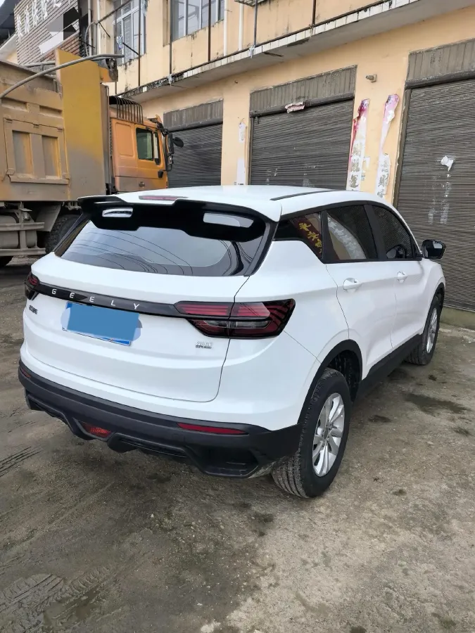 2025 Geely Coolray 1.5L 126HP L4 5MT,autocango,china used car exporter,china ev exporter,chinese used car exporter,chinese used ev exporter