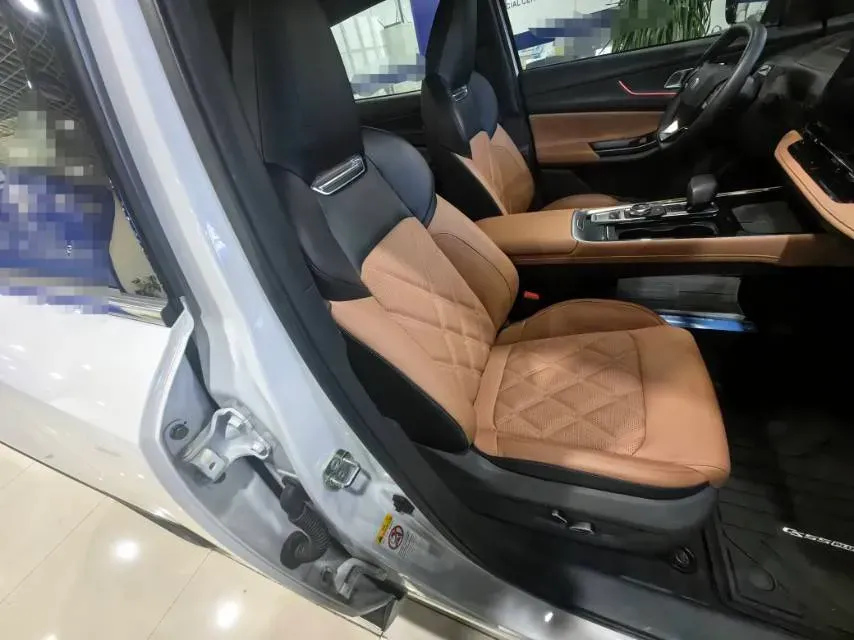 2023 Venucia VX6 BEV 62KWH,autocango,china used car exporter,china ev exporter,chinese used car exporter,chinese used ev exporter